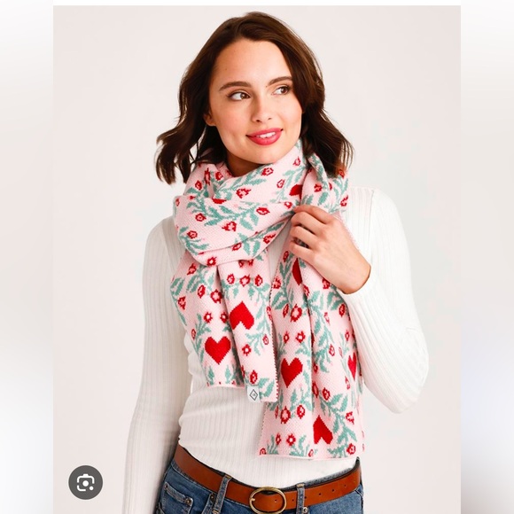 Vera Bradley Imperial Hearts Knit Hat, Scarf, Mitten full set RARE - Picture 2 of 6